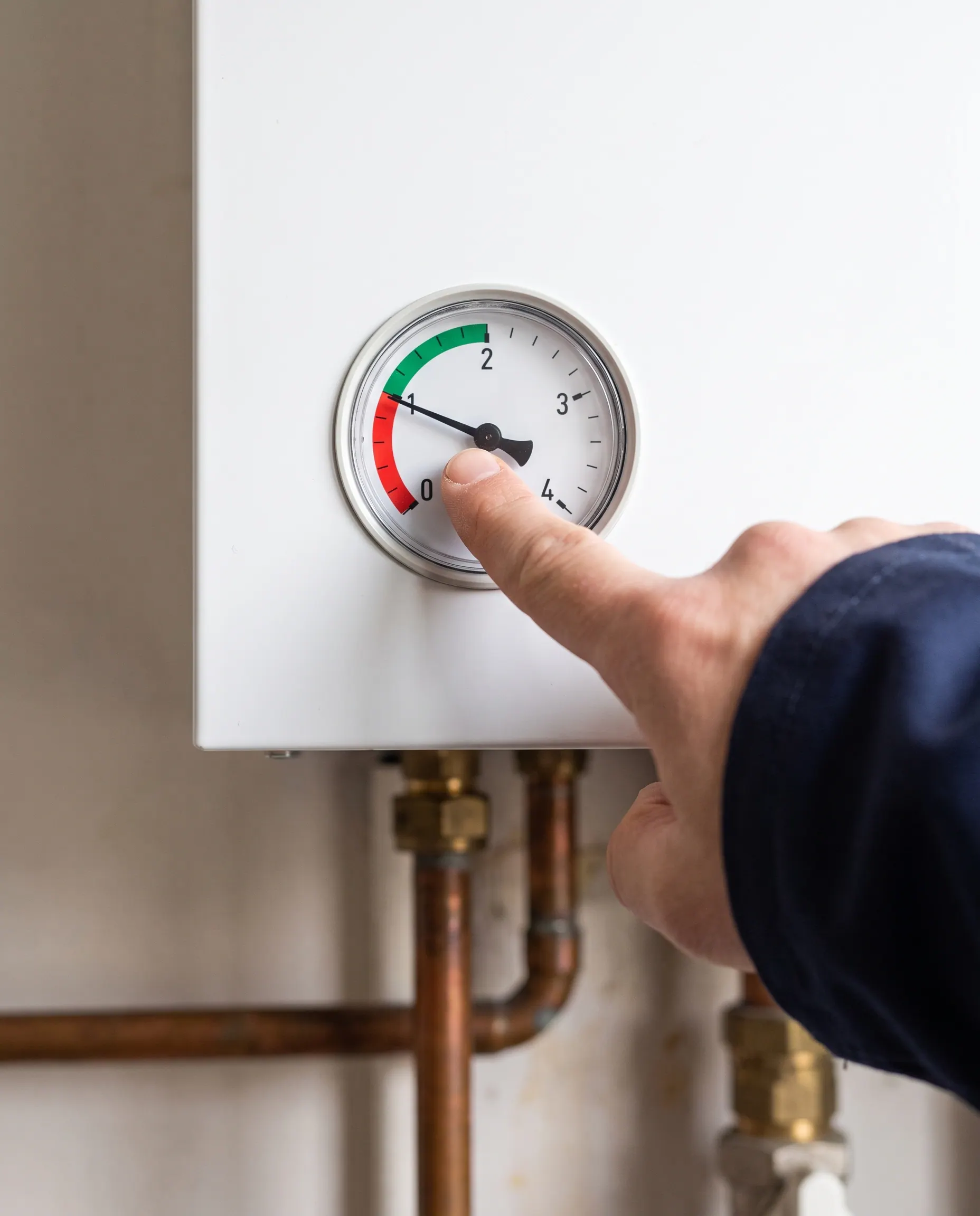 Manometer van een cv-ketel met een te lage waterdruk